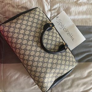 2018 Gucci Boston gg supreme large